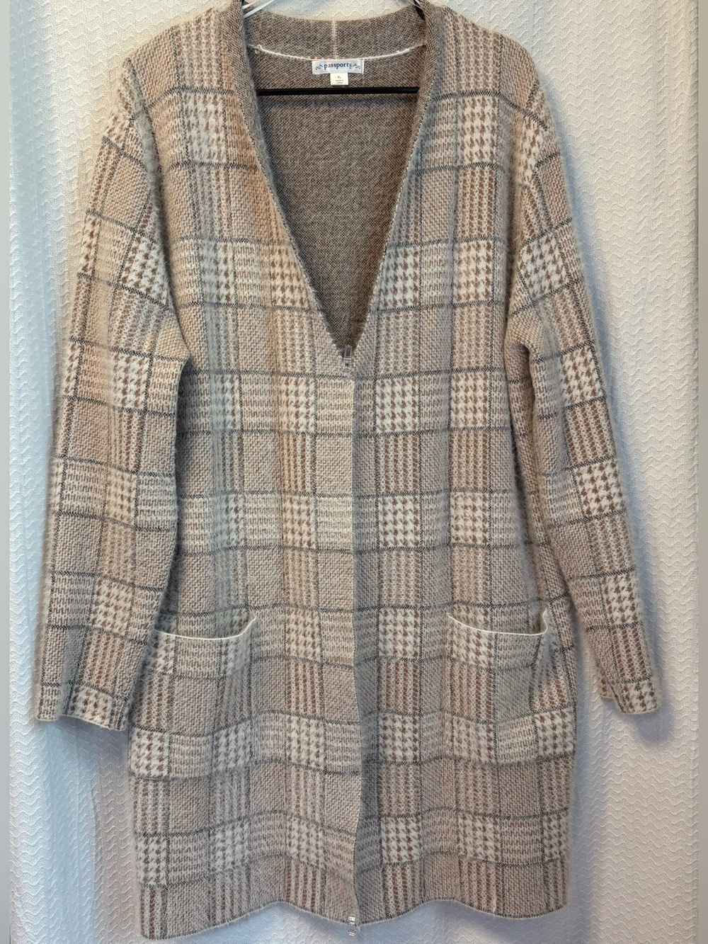 Passports Neutral Toned Plaid Open Front Mid Length Cozy Cardigan. size XL
